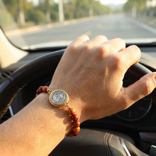 🛡️A Guardian's Companion✨Natural Wooden Bead St. Benedict Bracelet🎁Adjustable, Suitable for Both Men and Women